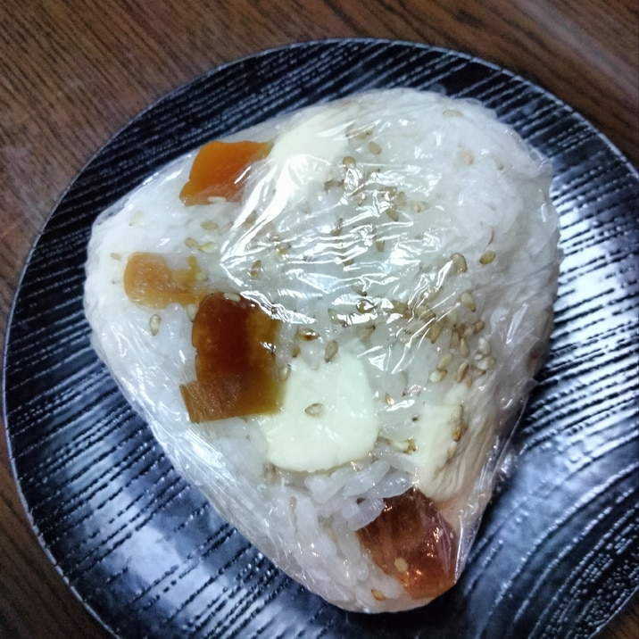 おにぎりアレンジ 奈良漬&チーズ